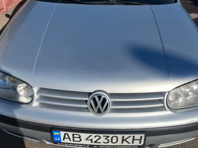 Volkswagen Golf - фото 3