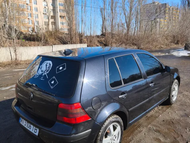 Volkswagen Golf - фото 5