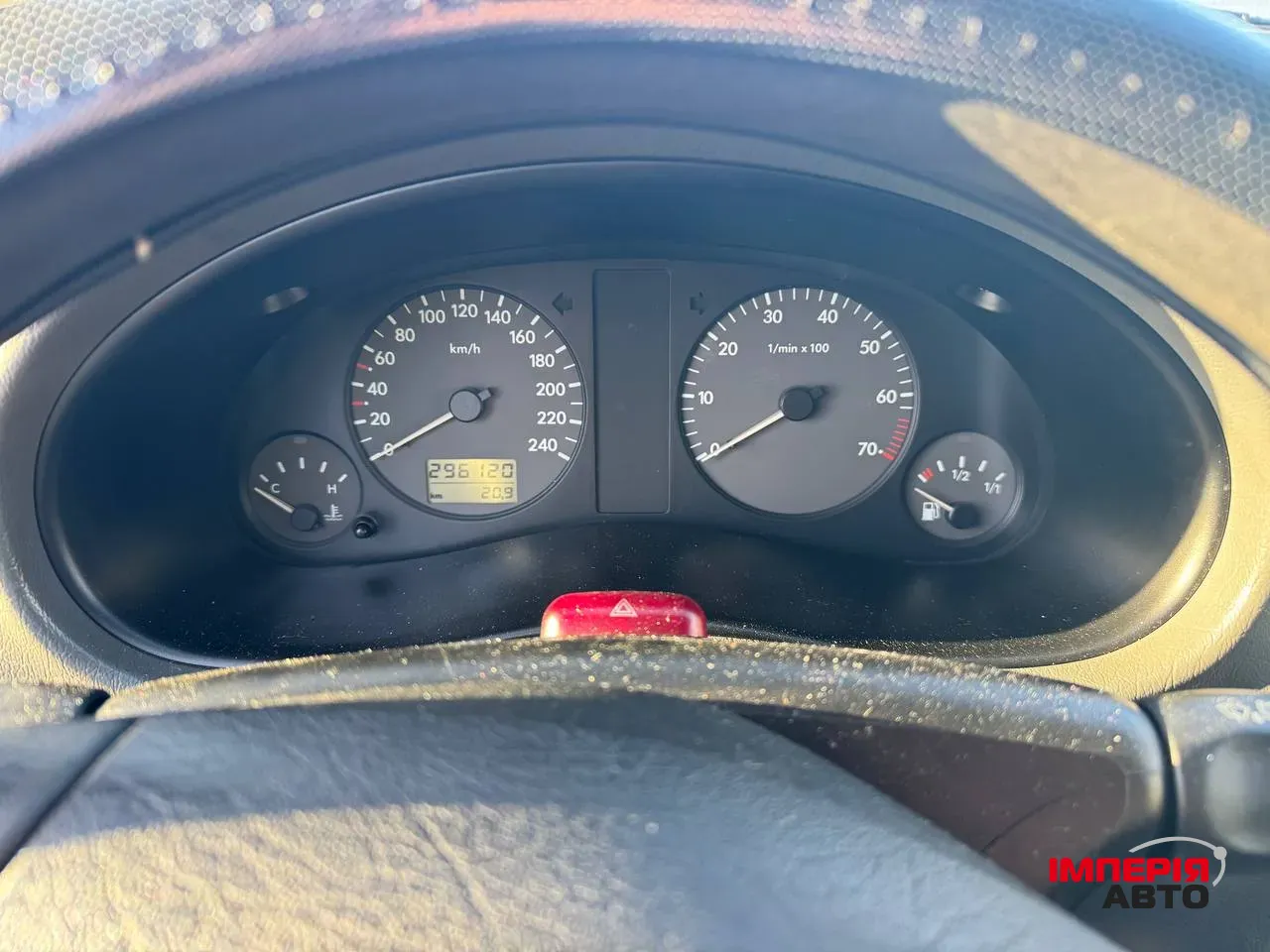 Volkswagen Sharan - фото 17