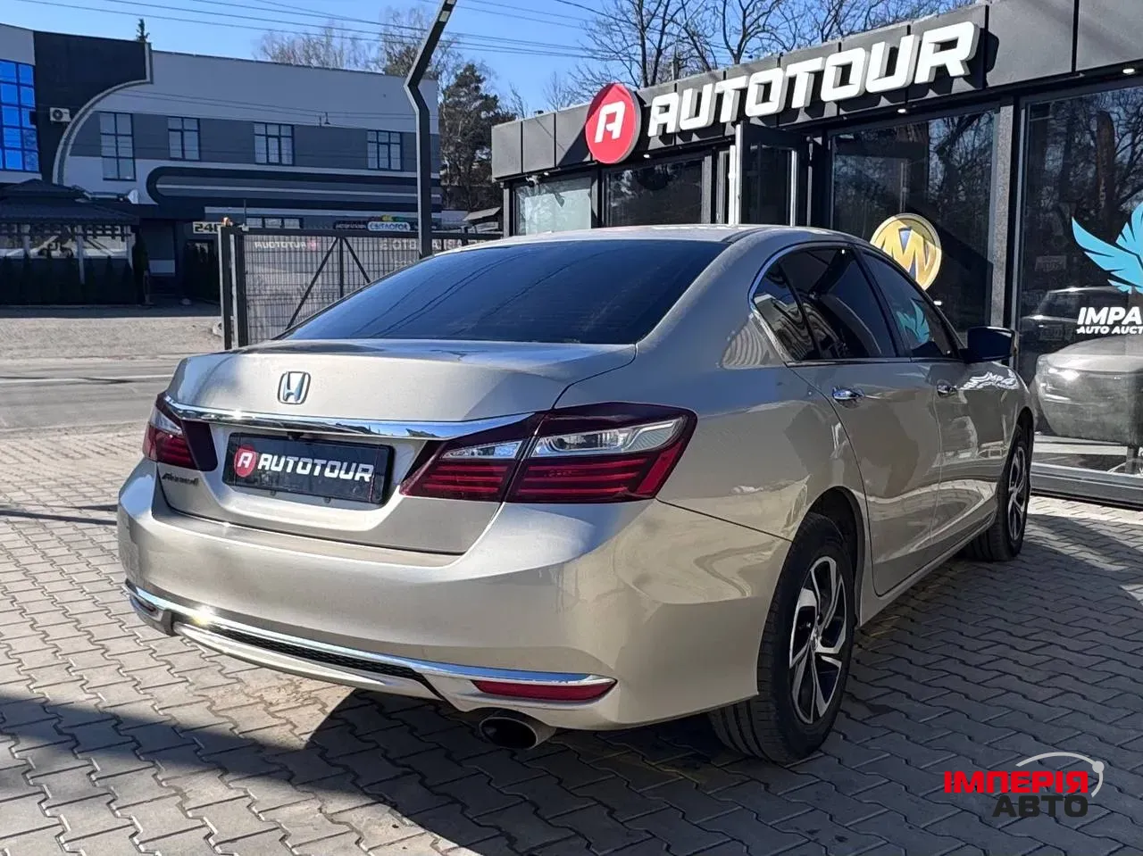 Honda Accord - фото 8