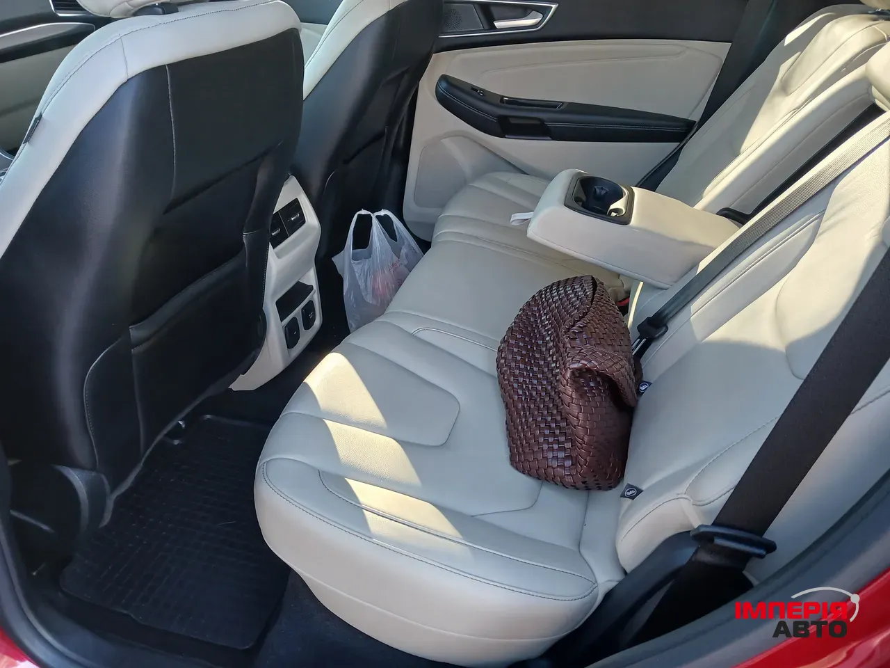 Ford Edge - фото 24