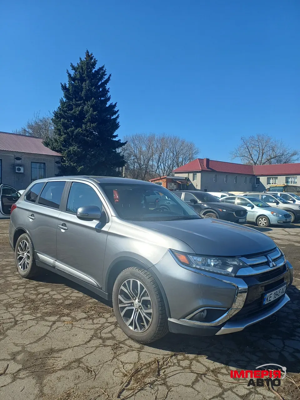 Mitsubishi Outlander - фото 3