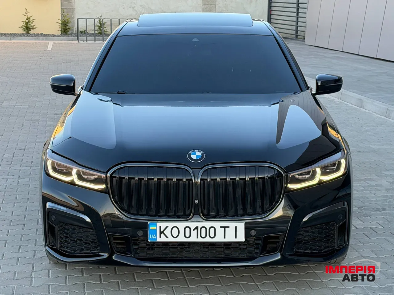 BMW 7 серії - фото 1