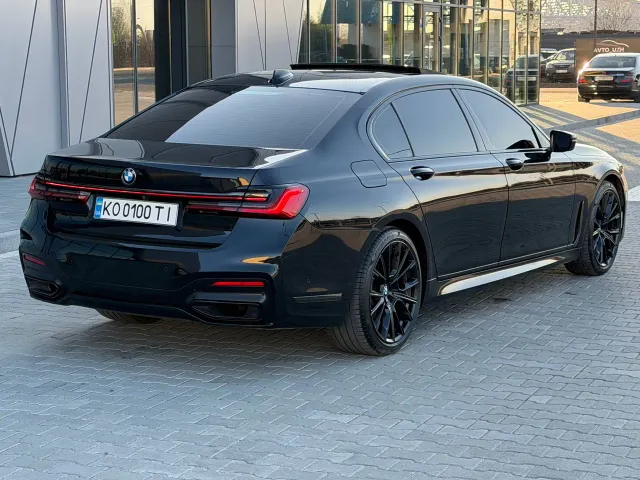BMW 7 серії - фото 4