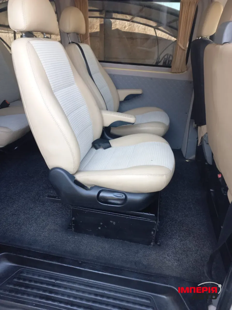 Volkswagen Transporter - фото 11