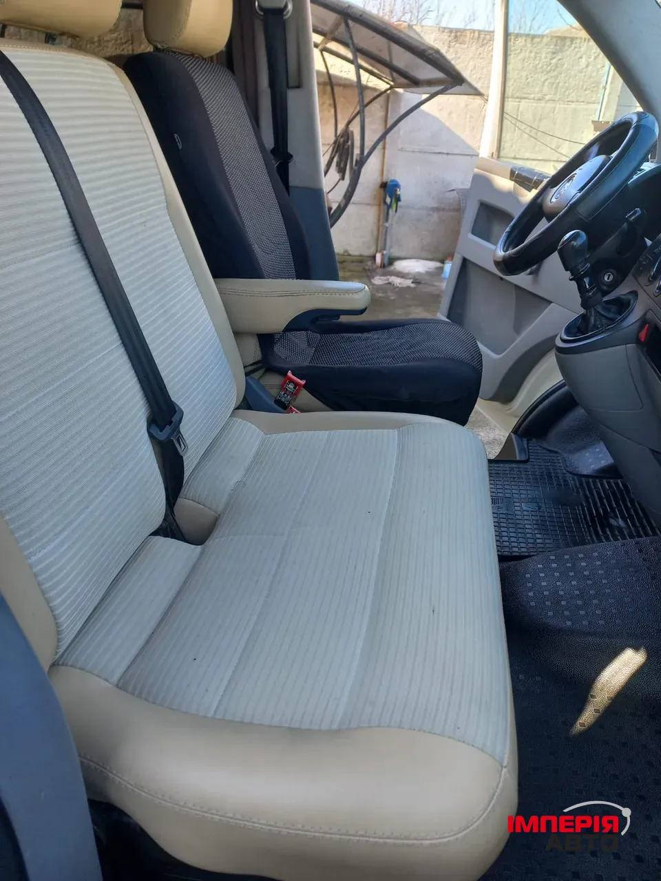 Volkswagen Transporter - фото 16