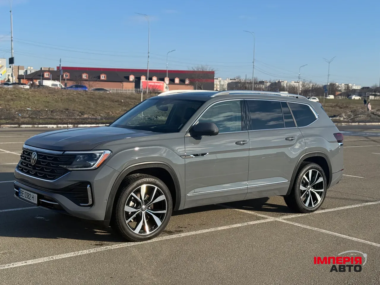 Volkswagen Atlas - фото 1