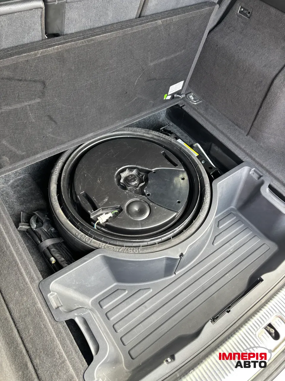 Audi Q5 - фото 16