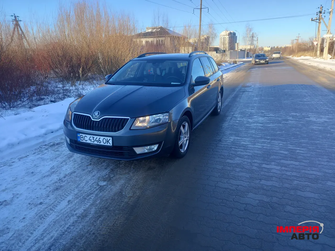 Skoda Octavia - фото 4