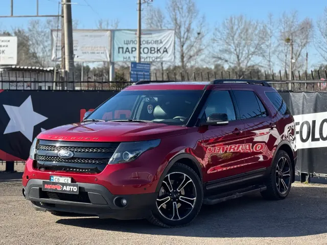 Ford Explorer - фото 1