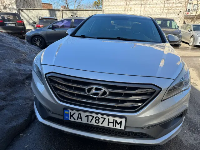 Hyundai Sonata - фото 1