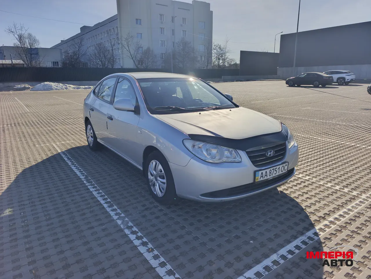 Hyundai Elantra - фото 3