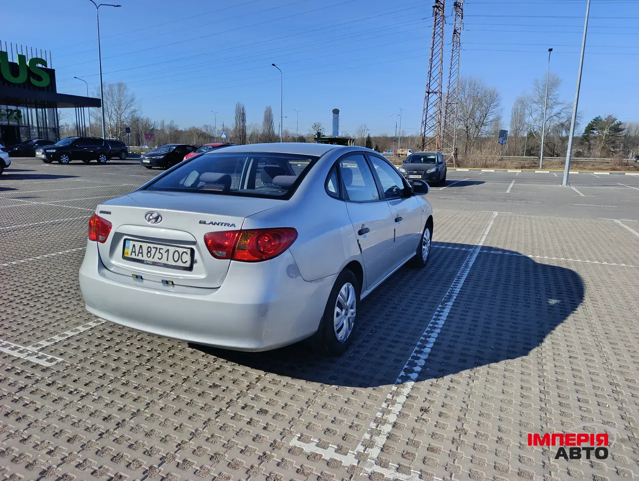 Hyundai Elantra - фото 4