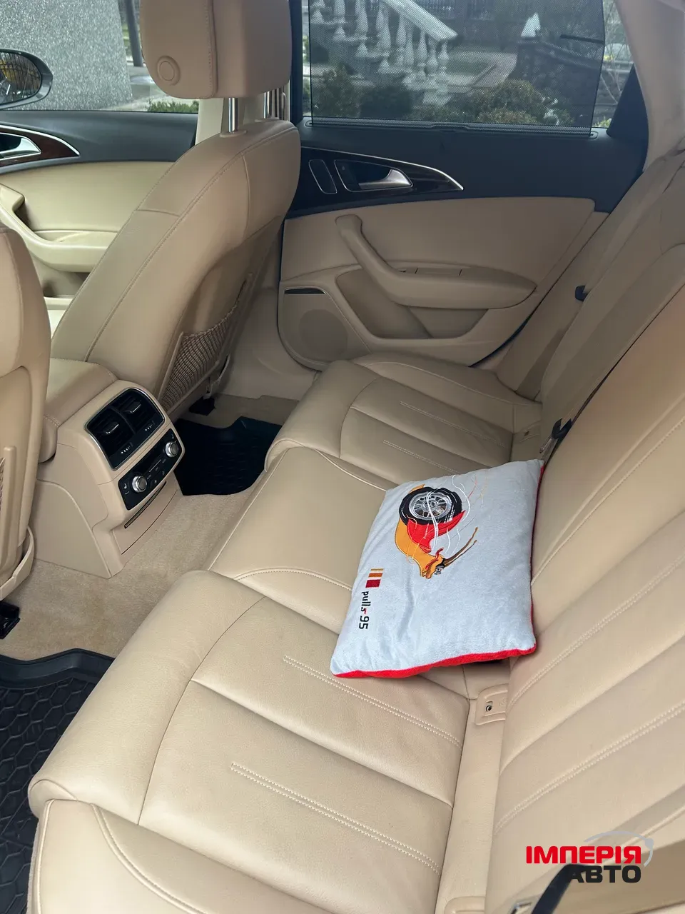 Audi A6 - фото 10