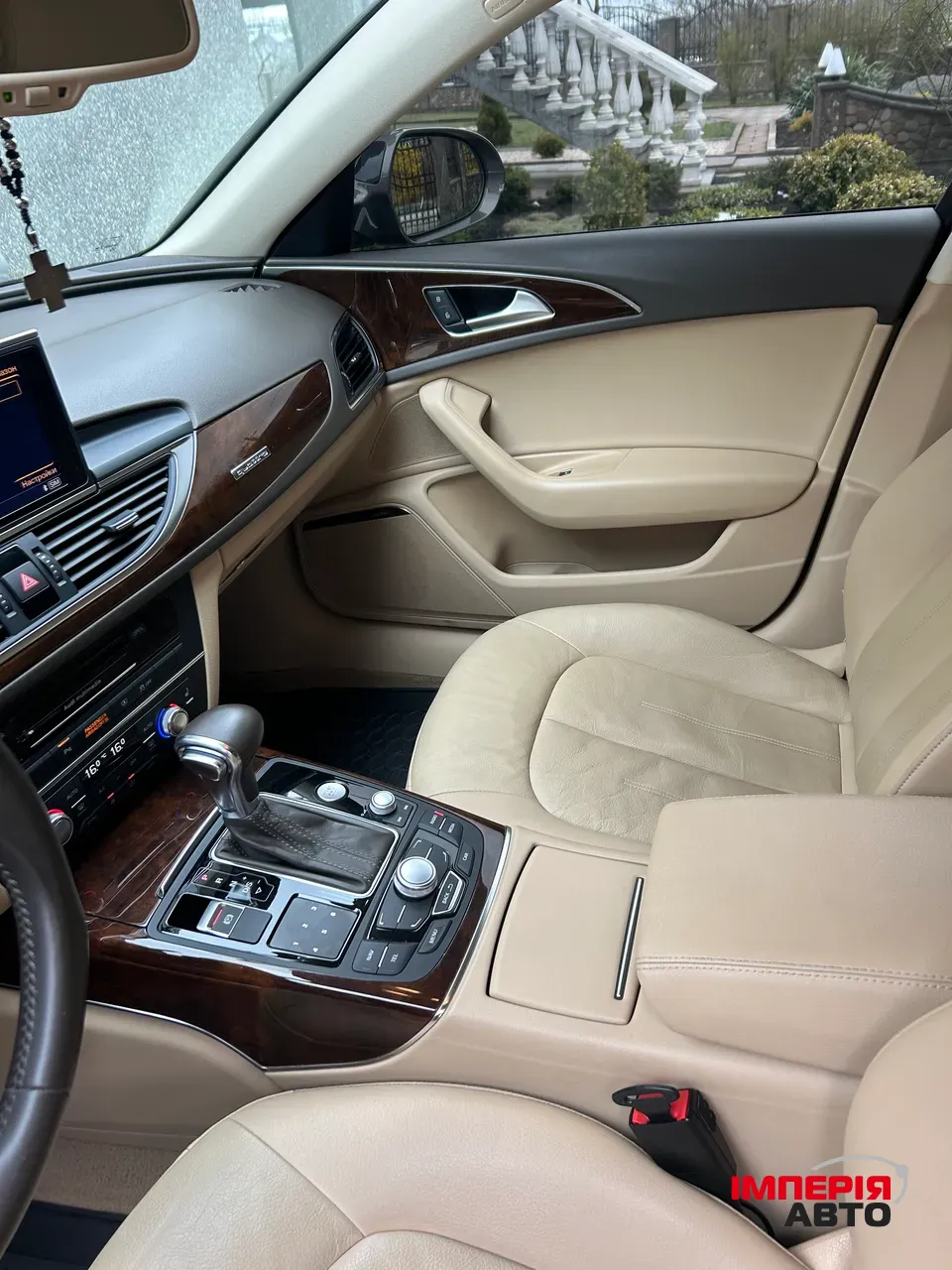 Audi A6 - фото 14