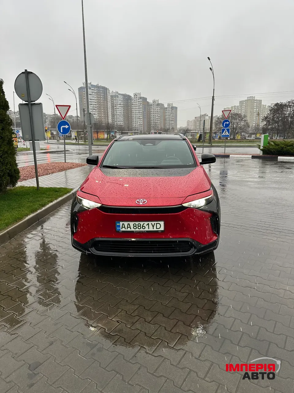 Toyota bZ4X - фото 2