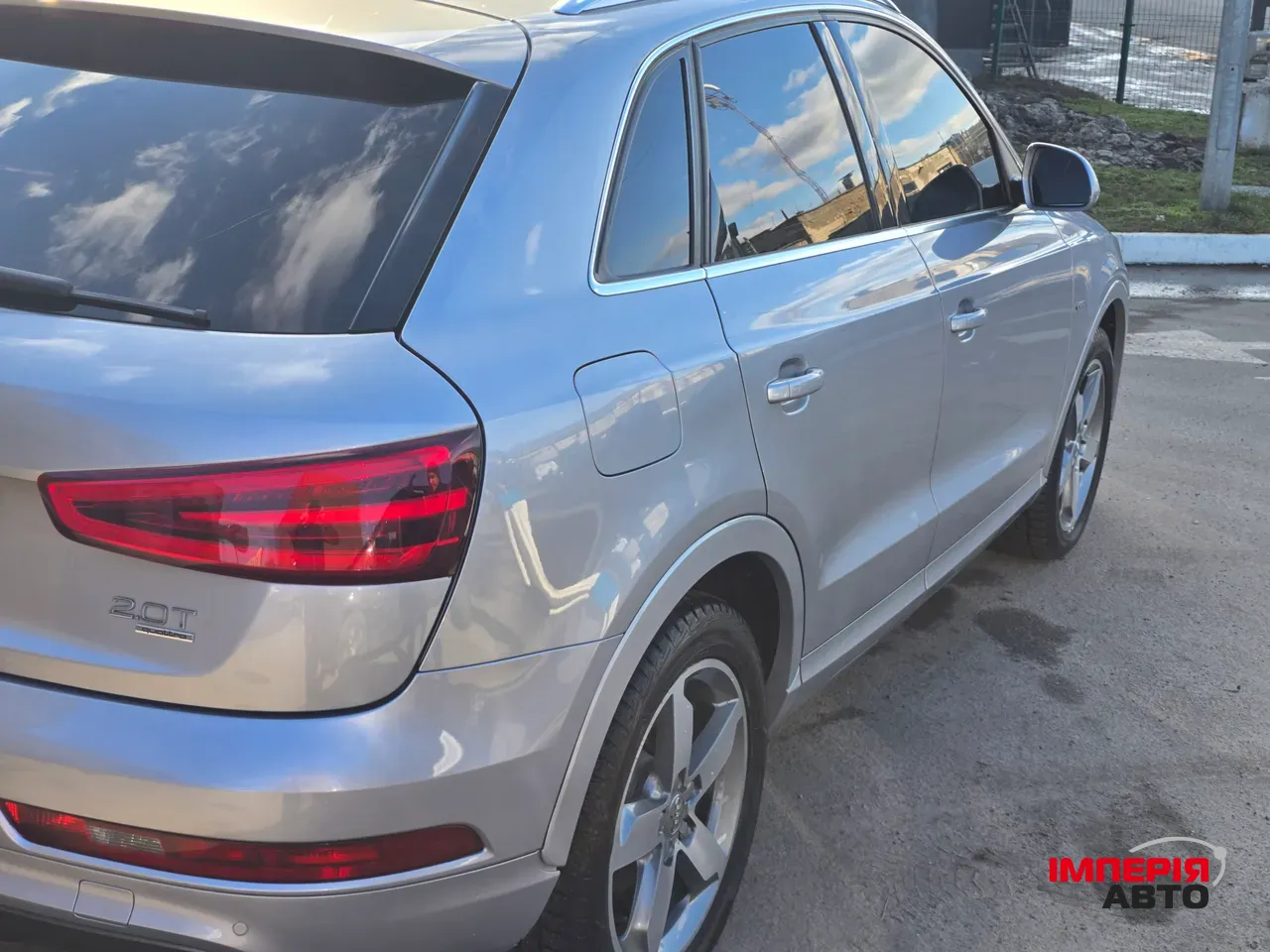 Audi Q3 - фото 13