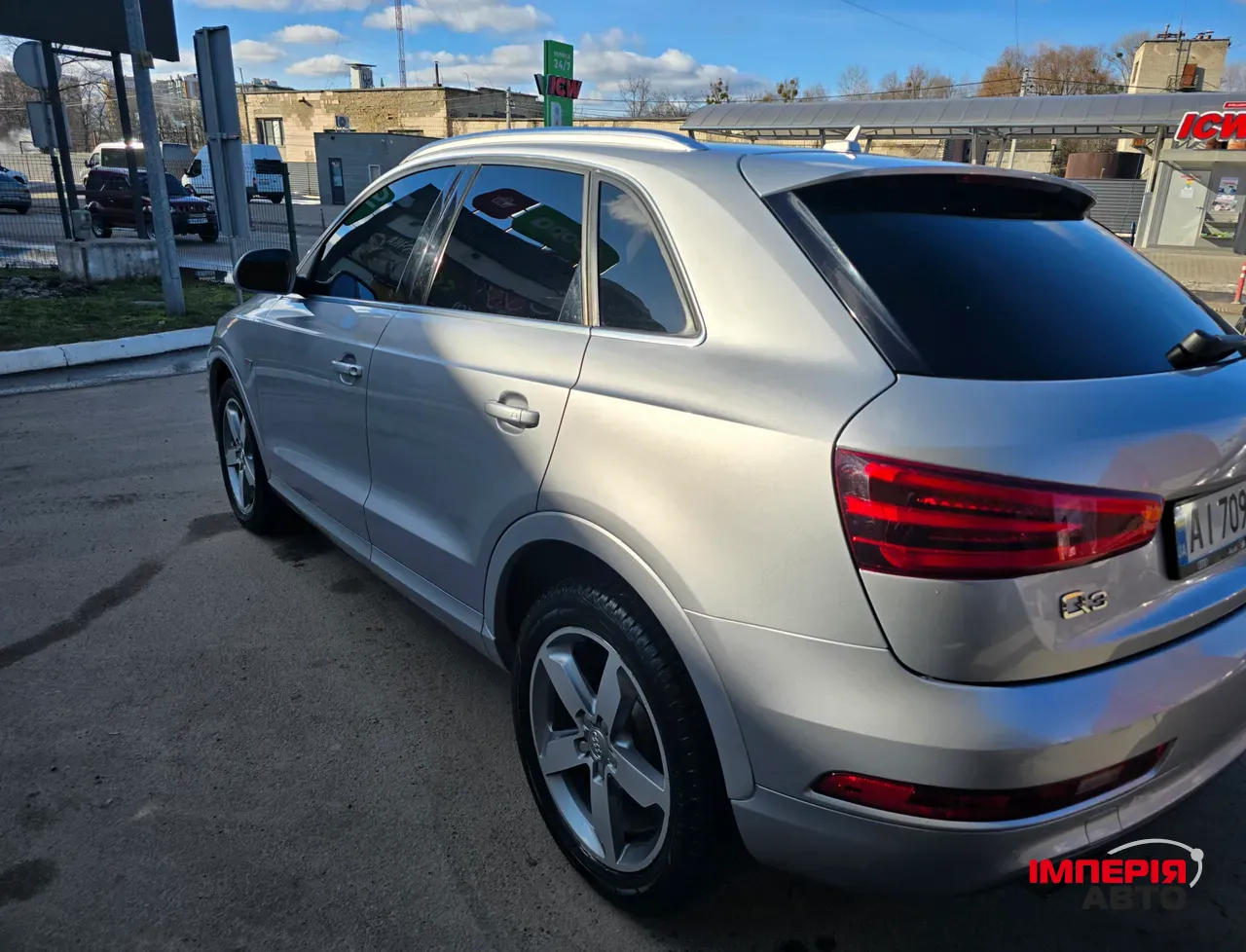Audi Q3 - фото 10