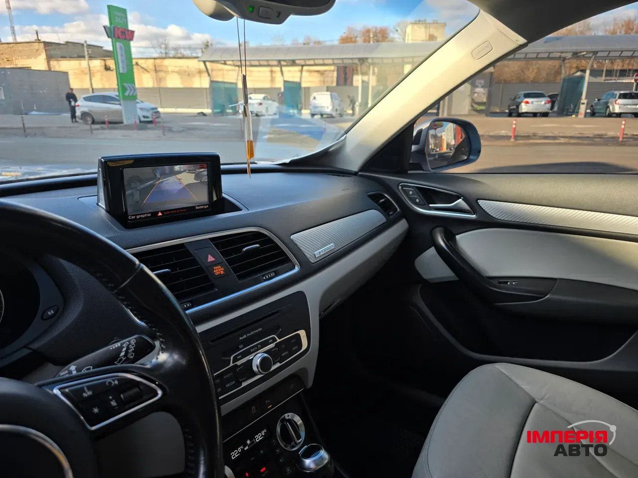 Audi Q3 - фото 6