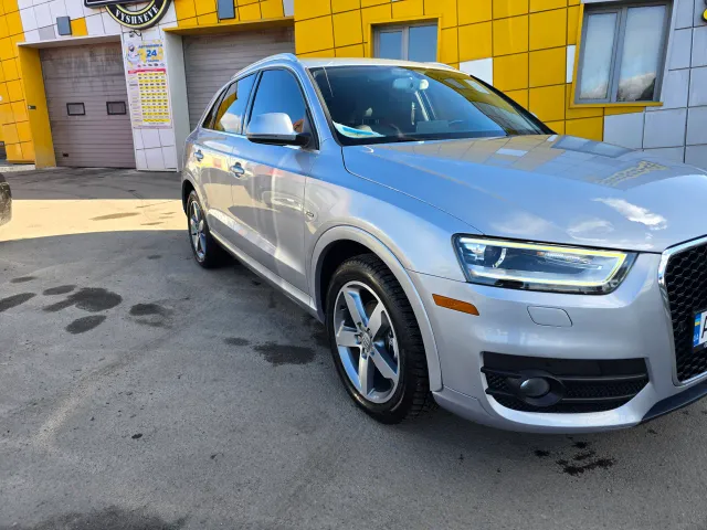 Audi Q3 - фото 1