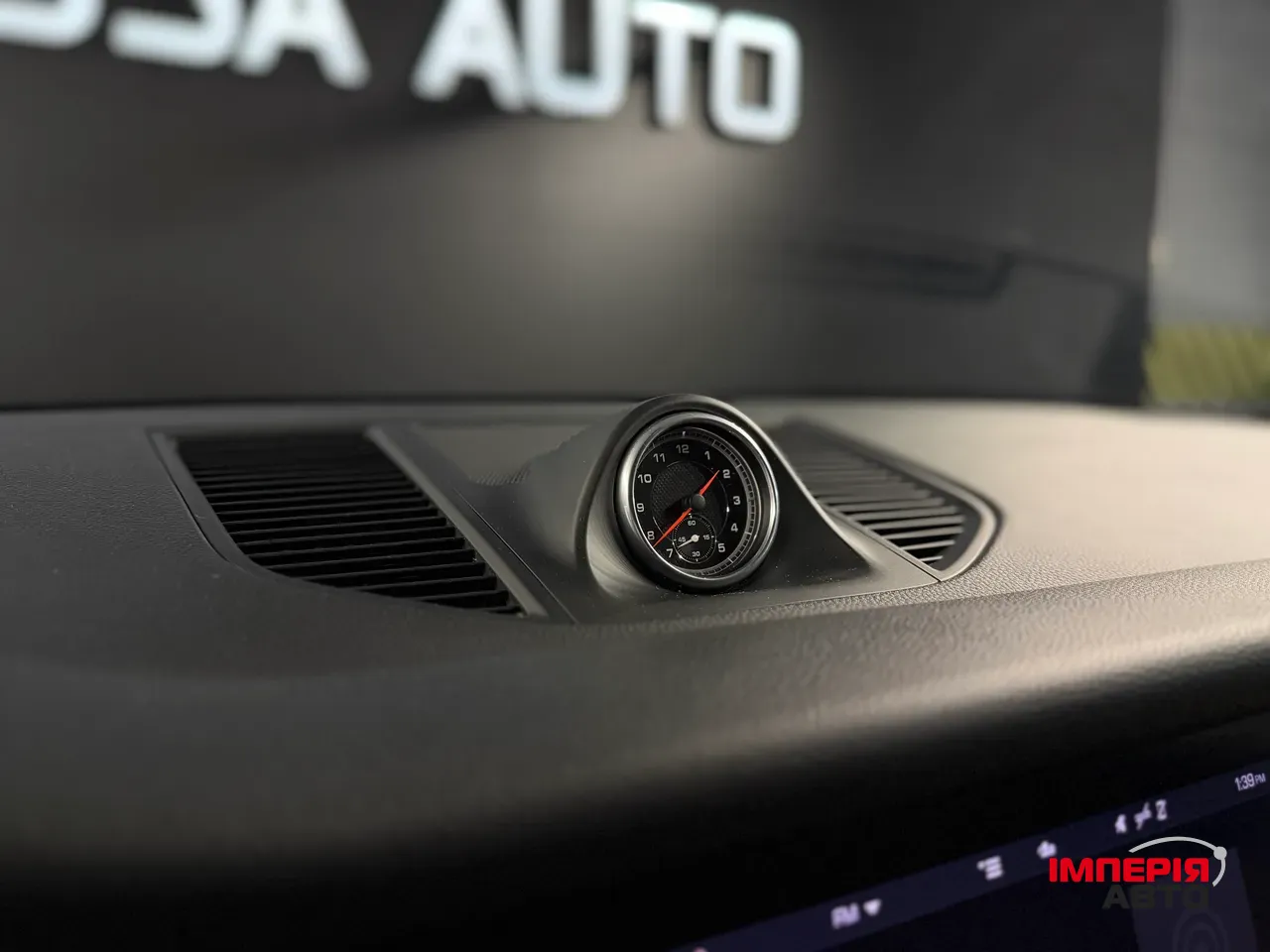 Porsche Macan - фото 16