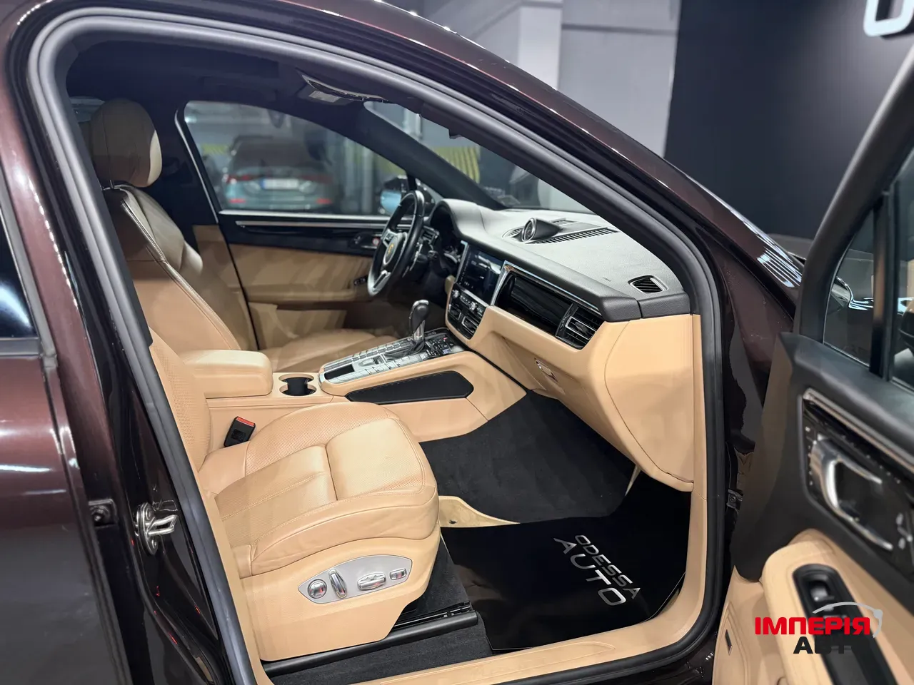 Porsche Macan - фото 30