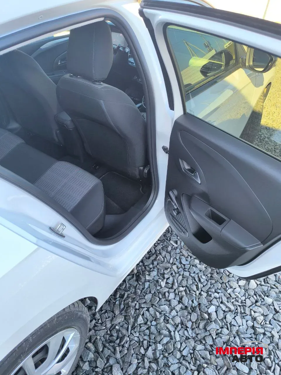 Opel Corsa - фото 5