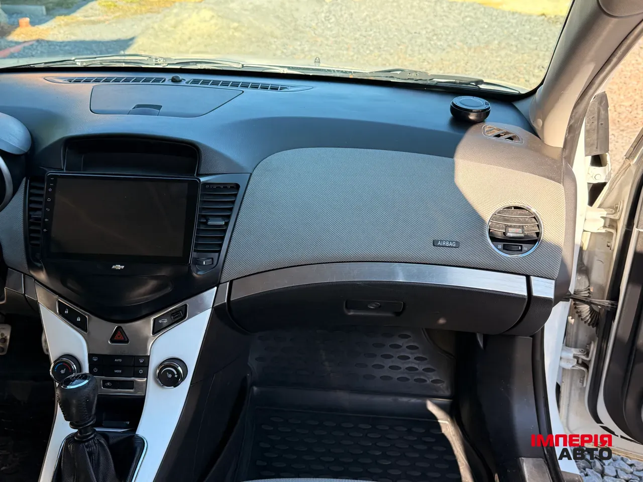 Chevrolet Cruze - фото 9