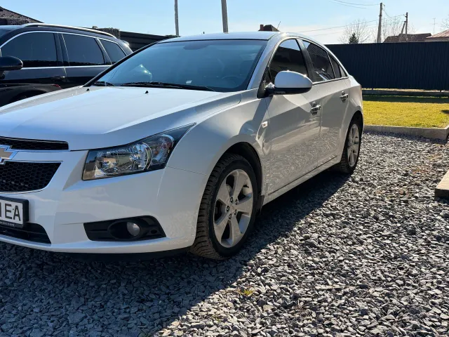 Chevrolet Cruze - фото 2