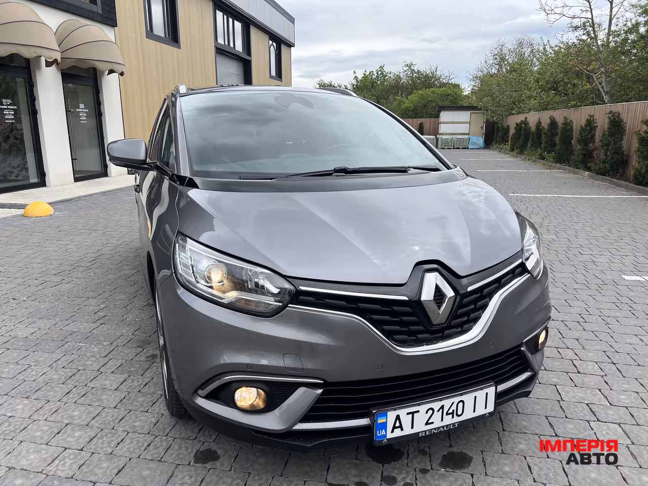 Renault Scenic - фото 2