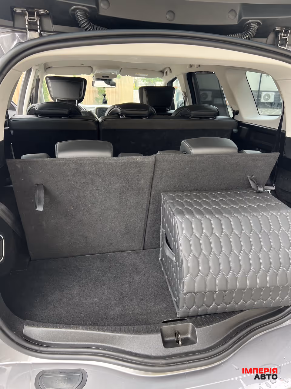 Renault Scenic - фото 26