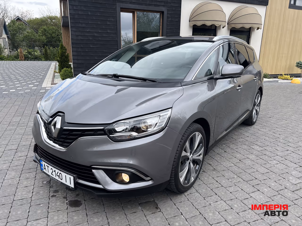 Renault Scenic - фото 6