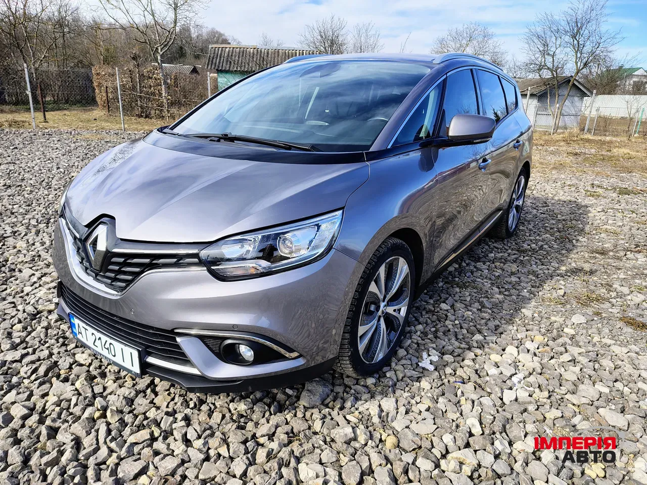 Renault Scenic - фото 12