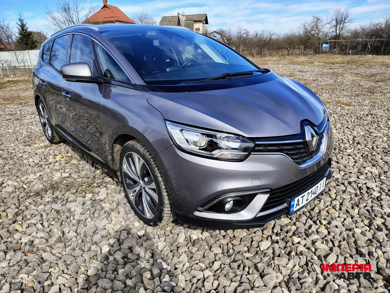 Renault Scenic - фото 4