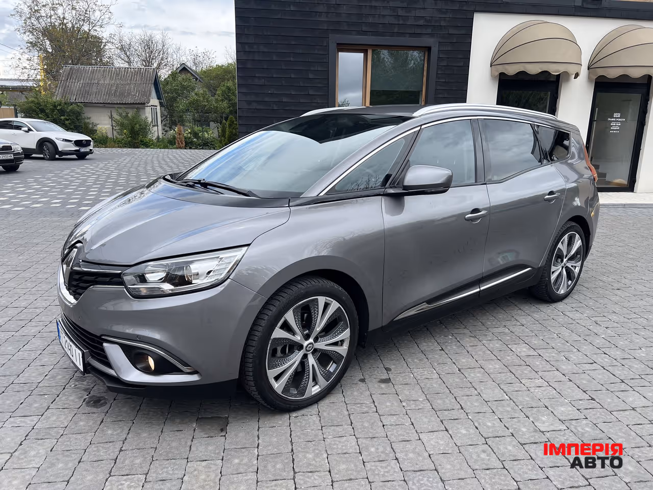 Renault Scenic - фото 5