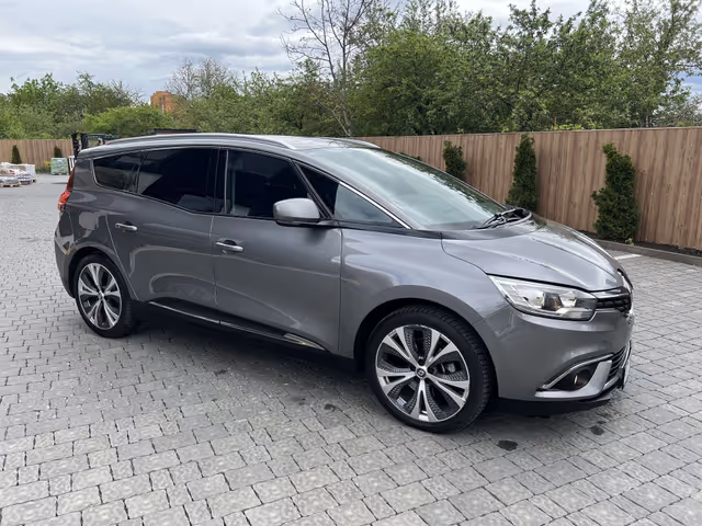 Renault Scenic - фото 3