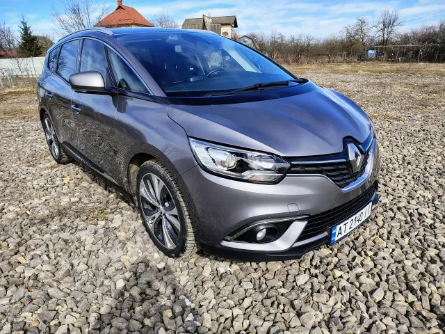 Renault Scenic - фото 4
