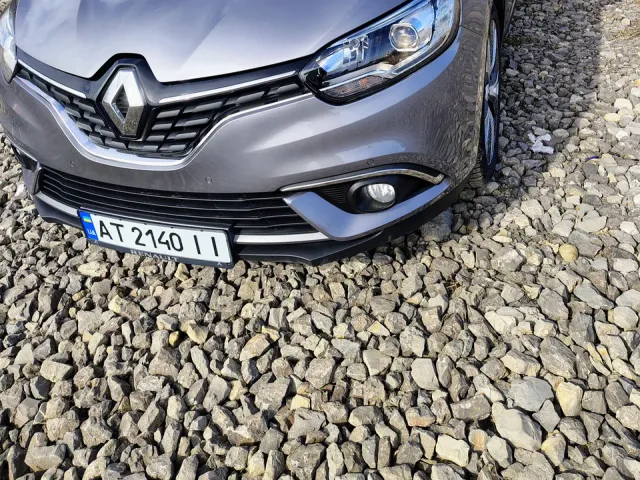 Renault Scenic - фото 1