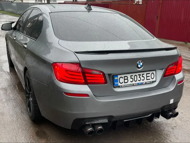 BMW 5 серії - фото 2