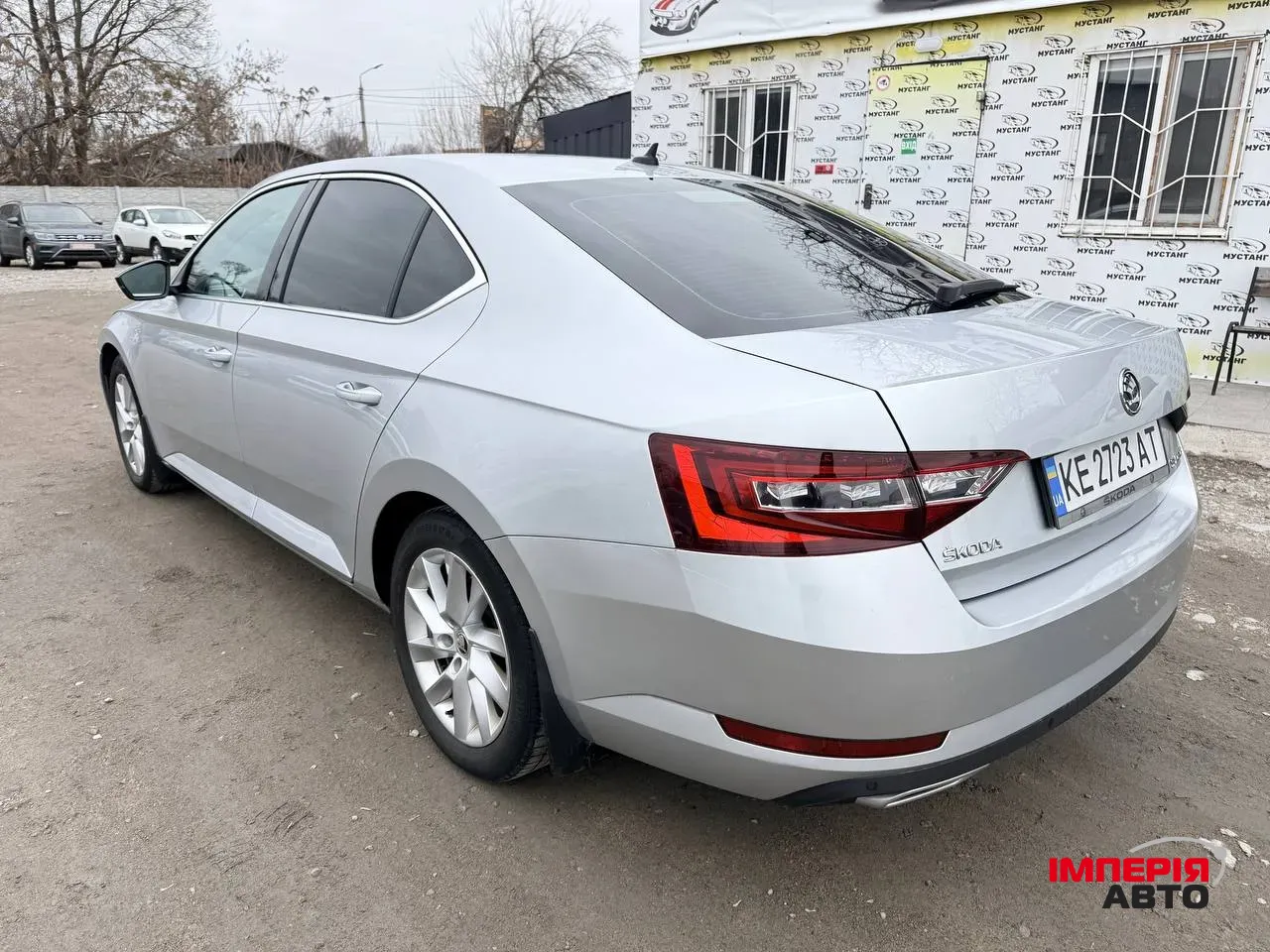Skoda Superb - фото 4