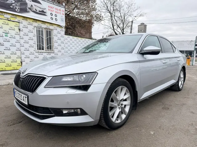 Skoda Superb - фото 2