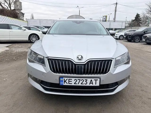Skoda Superb - фото 3