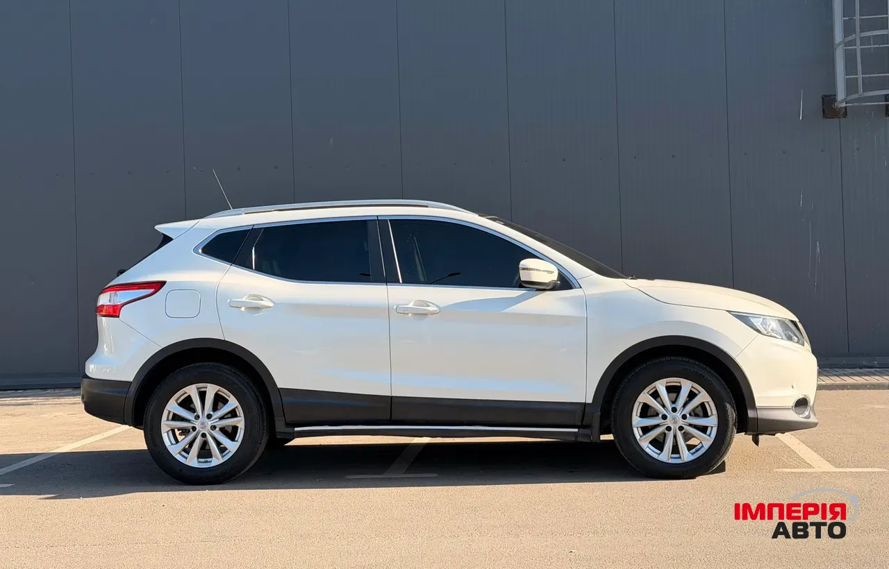 Nissan Qashqai - фото 8