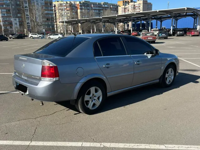 Opel Vectra - фото 4
