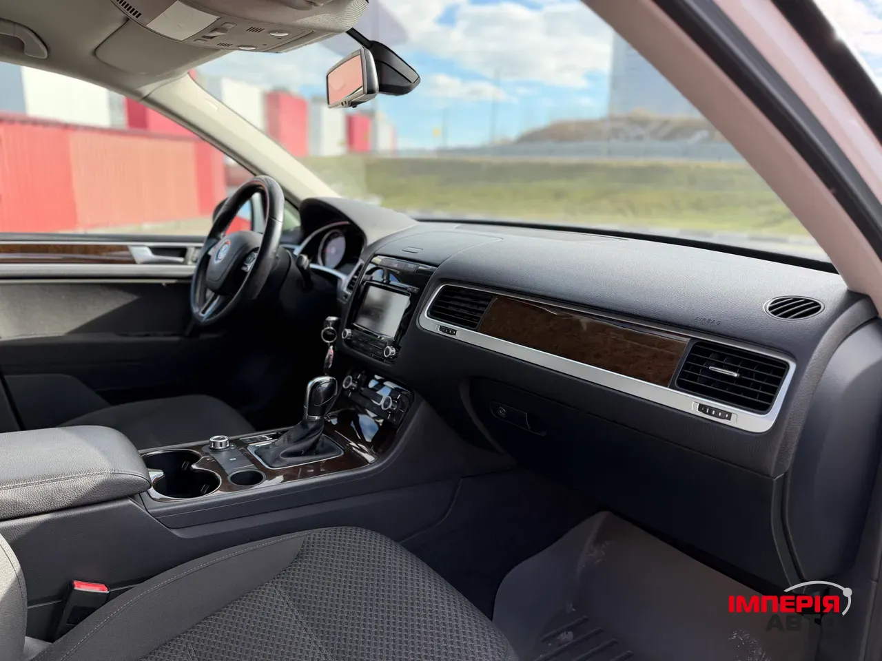 Volkswagen Touareg - фото 21