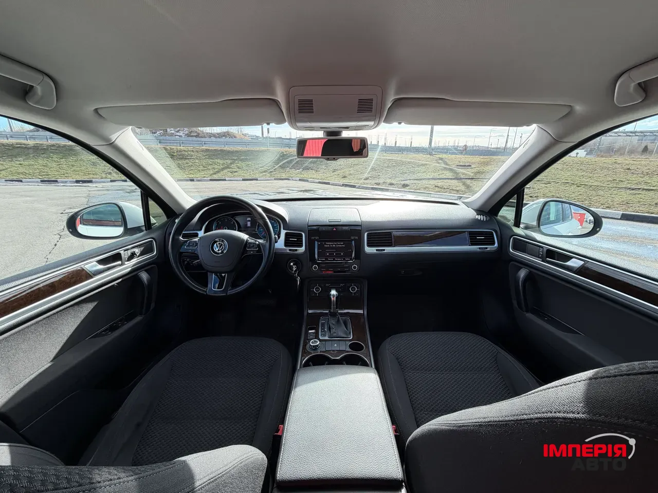 Volkswagen Touareg - фото 17