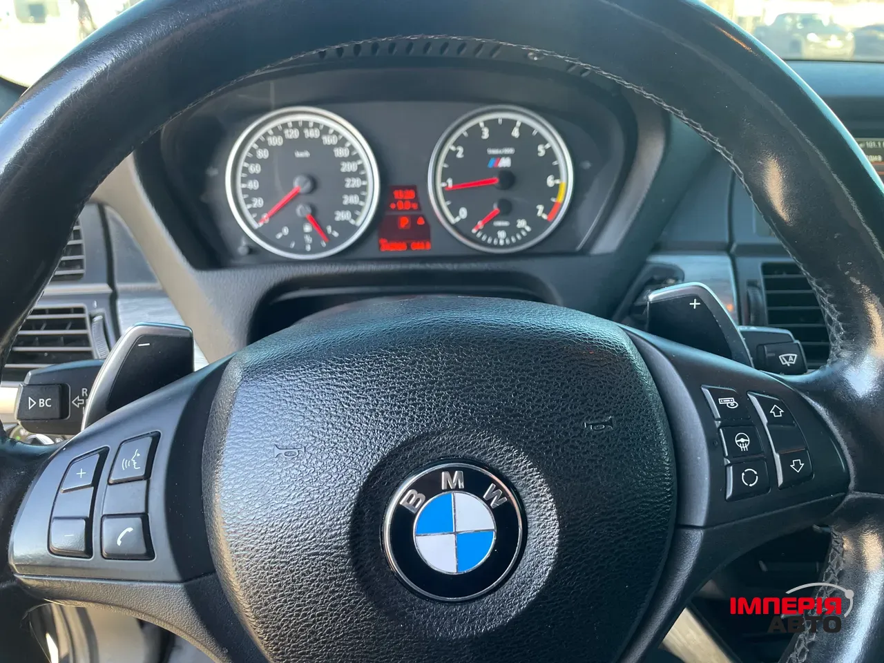 BMW X5 - фото 18