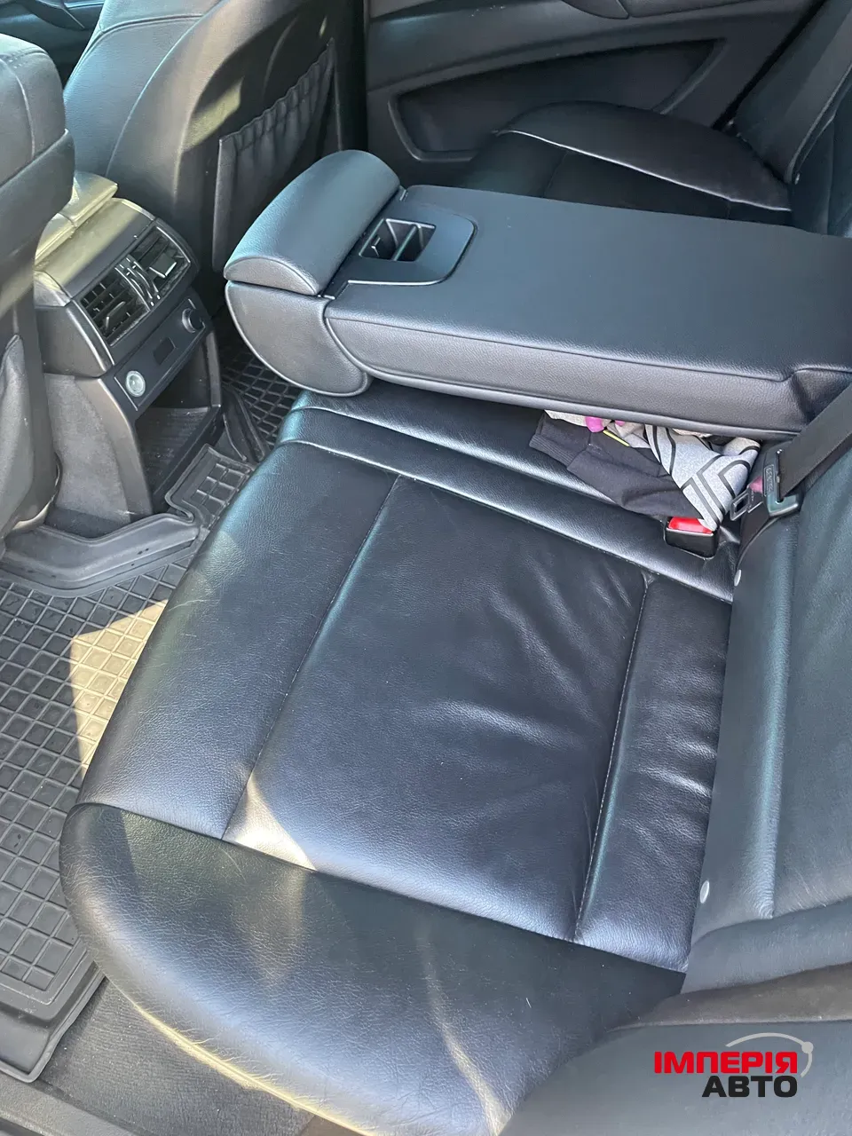 BMW X5 - фото 10