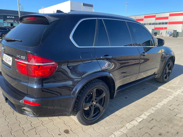BMW X5 - фото 4