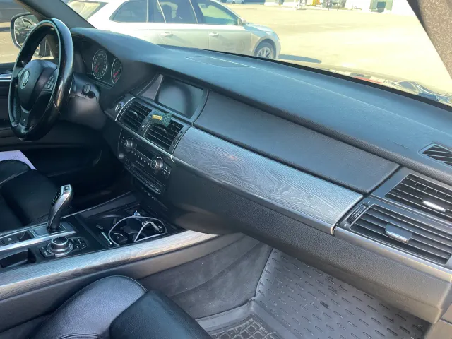 BMW X5 - фото 5